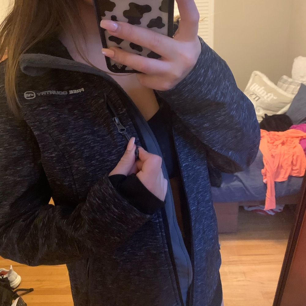 Rain Jacket! - Picture 3 of 6